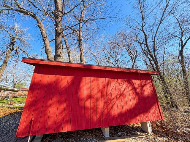 1205 Jay Lane, Tahlequah, OK 74464