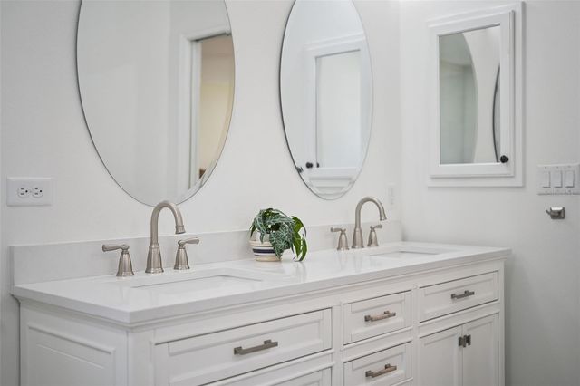 37008 FORESTDEL DRIVE, Eustis, FL 32736