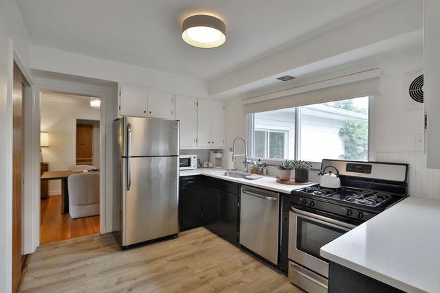 148 S Kellner Road, Columbus, OH 43209