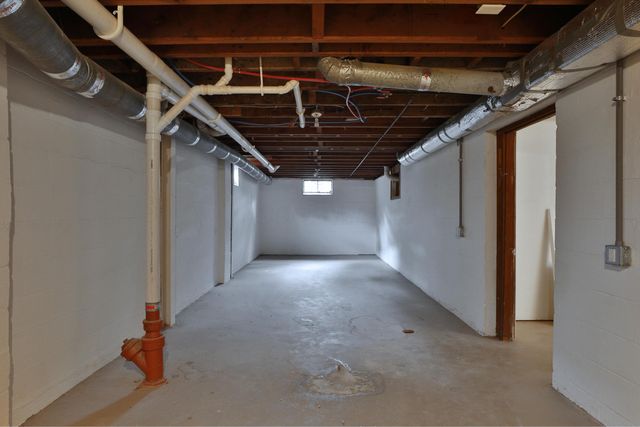 148 S Kellner Road, Columbus, OH 43209