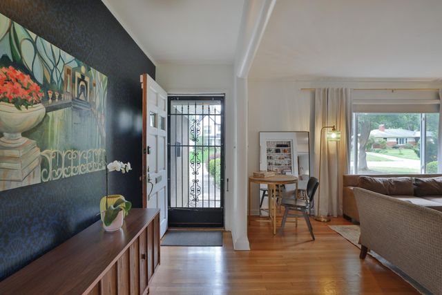 148 S Kellner Road, Columbus, OH 43209