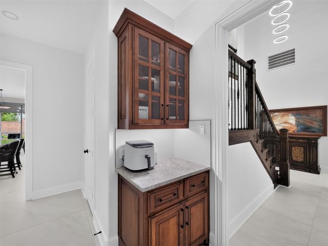 6911 Gossamer Lane, Sugar Land, TX 77479