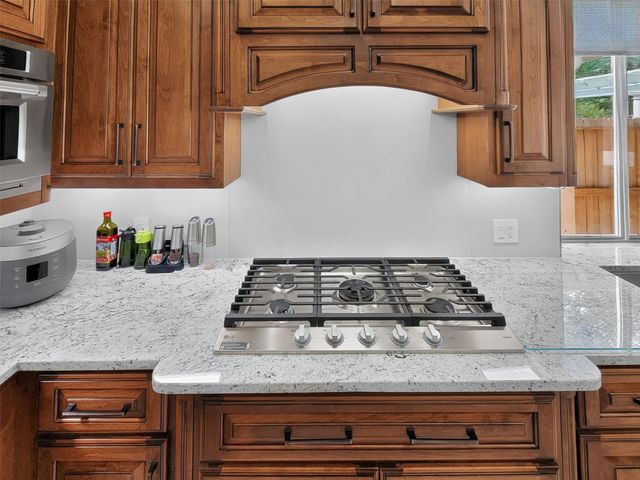 6911 Gossamer Lane, Sugar Land, TX 77479