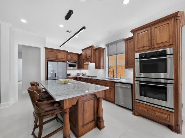 6911 Gossamer Lane, Sugar Land, TX 77479