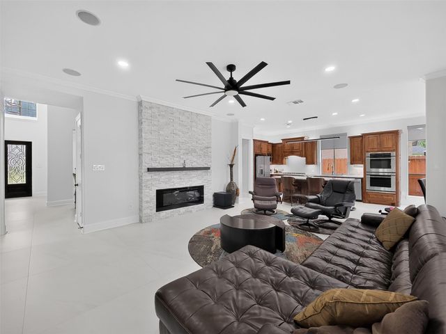 6911 Gossamer Lane, Sugar Land, TX 77479