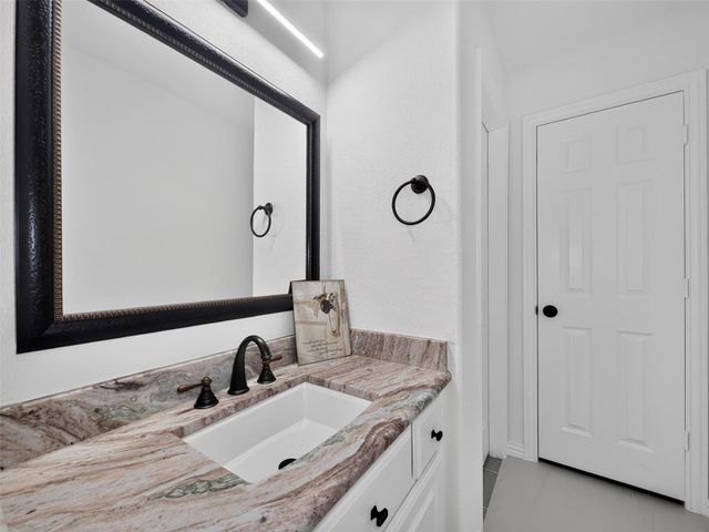 6911 Gossamer Lane, Sugar Land, TX 77479