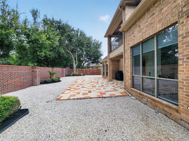 6911 Gossamer Lane, Sugar Land, TX 77479