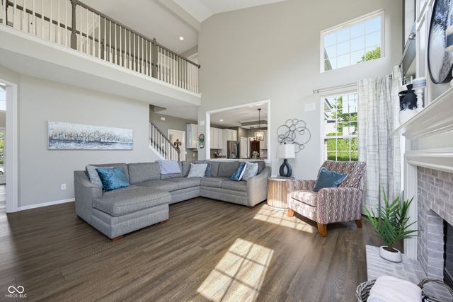 4737 Pebblepointe, Zionsville, IN 46077