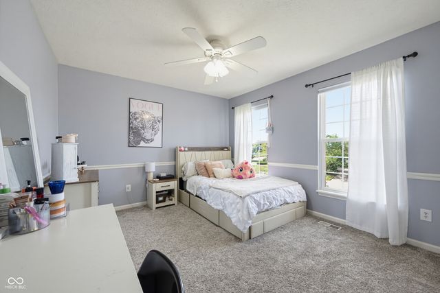 4737 Pebblepointe, Zionsville, IN 46077