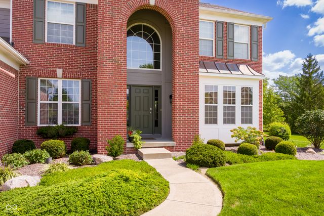 4737 Pebblepointe, Zionsville, IN 46077
