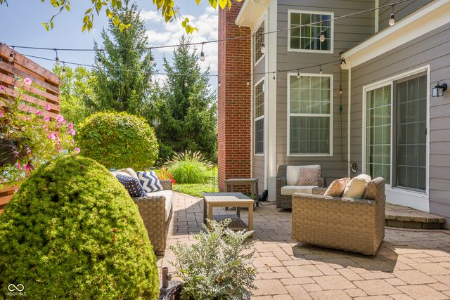 4737 Pebblepointe, Zionsville, IN 46077