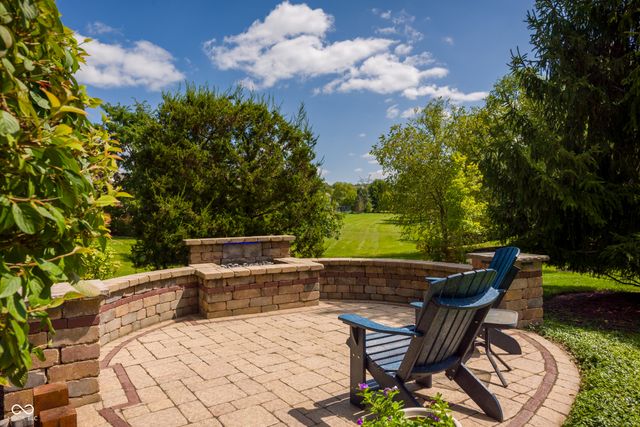 4737 Pebblepointe, Zionsville, IN 46077