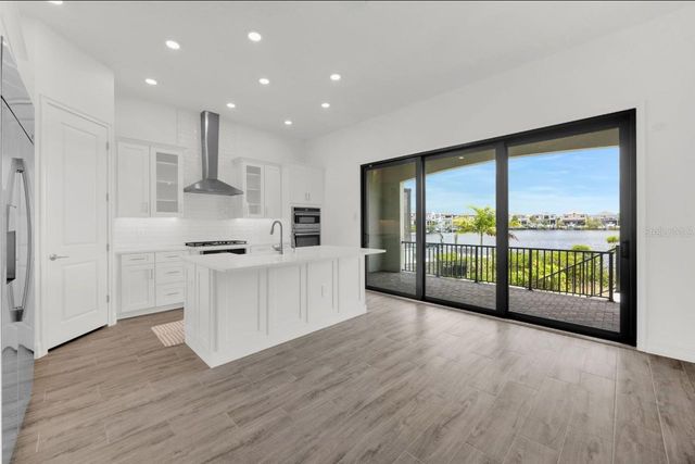 1112 SEAGRAPE DRIVE, Ruskin, FL 33570