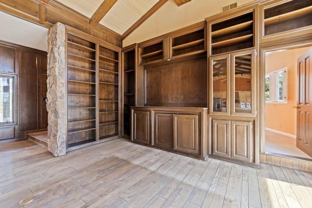 10379 Mcmahon Road, Coulterville, CA 95311