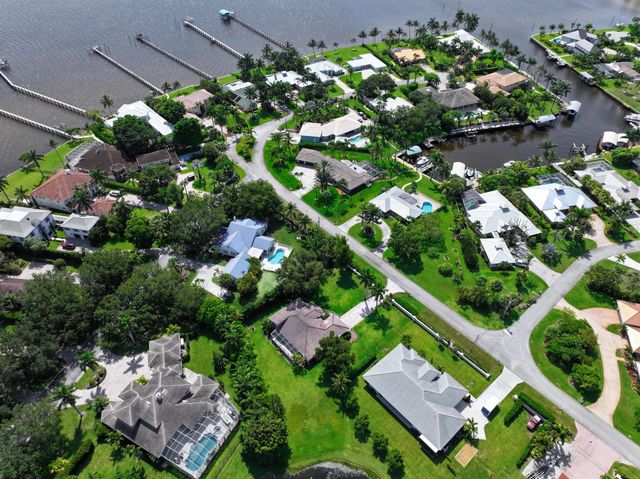 2646 NW South Shore Road, Stuart, FL 34994