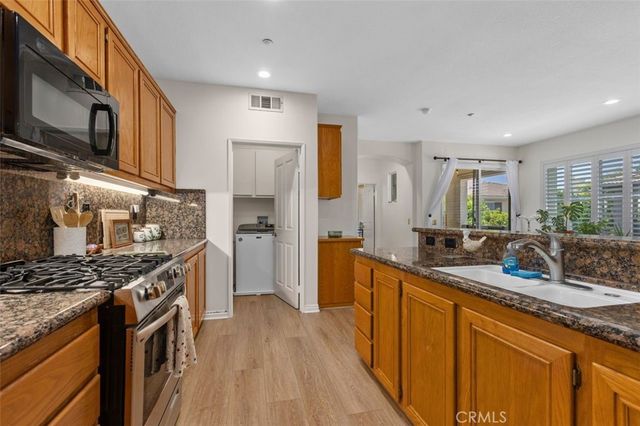 141 Autumn Leaf, Mission Viejo, CA 92692