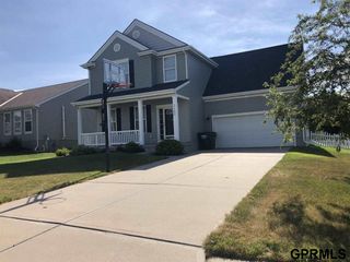 2102 Quartz Drive, Papillion, NE 68046