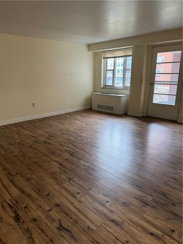 4625 FIFTH 201, Oakland, PA 15213