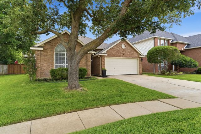 1809 Armstrong Drive, Flower Mound, TX 75028