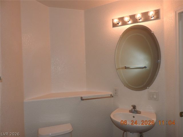 521 Dolphin Peak Court, North Las Vegas, NV 89084