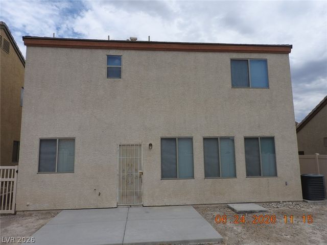 521 Dolphin Peak Court, North Las Vegas, NV 89084