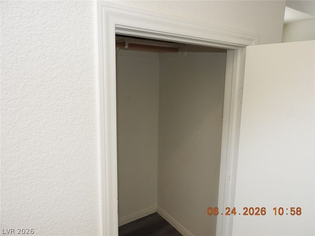 521 Dolphin Peak Court, North Las Vegas, NV 89084
