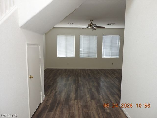 521 Dolphin Peak Court, North Las Vegas, NV 89084