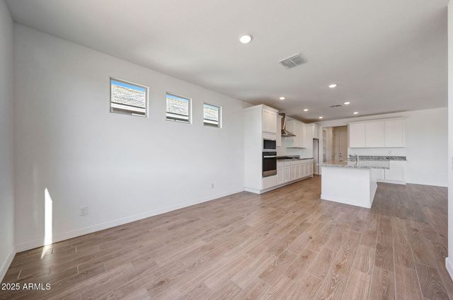 28832 N 174th Lane, Surprise, AZ 85387