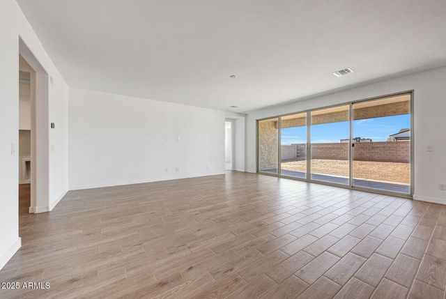 28832 N 174th Lane, Surprise, AZ 85387