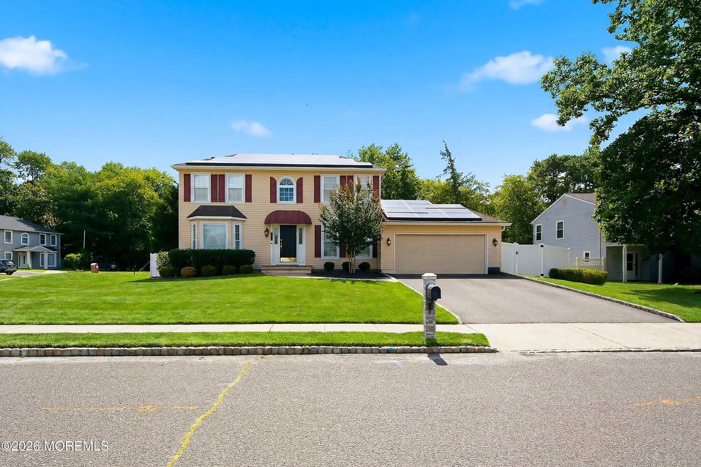 1 Cripple Creek Road, Howell, NJ 07731