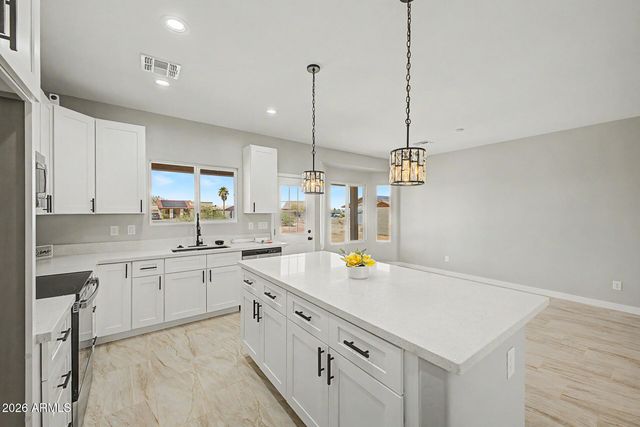 10364 W MISSION Drive, Arizona City, AZ 85123
