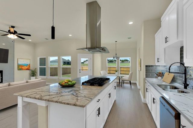 350 E Lamar Street, Palmer, TX 75152