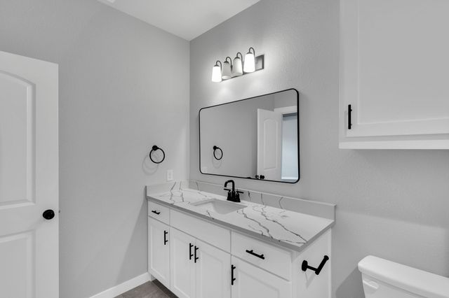 350 E Lamar Street, Palmer, TX 75152