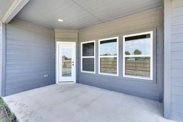 350 E Lamar Street, Palmer, TX 75152