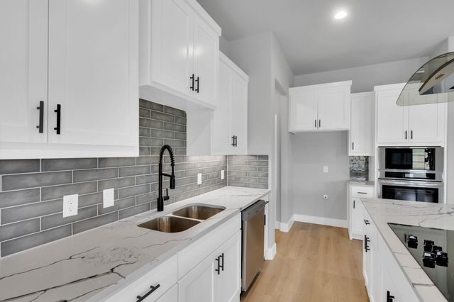 350 E Lamar Street, Palmer, TX 75152