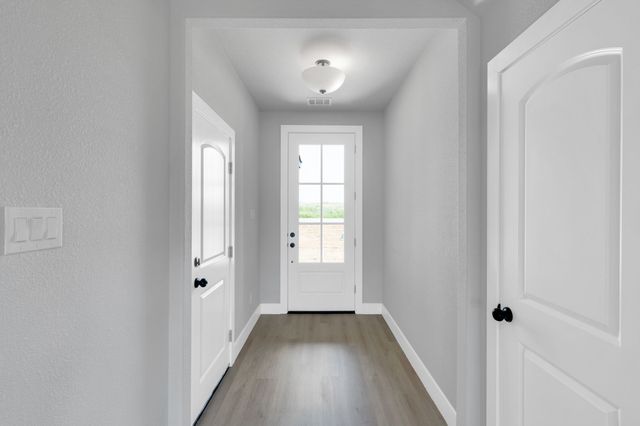 350 E Lamar Street, Palmer, TX 75152