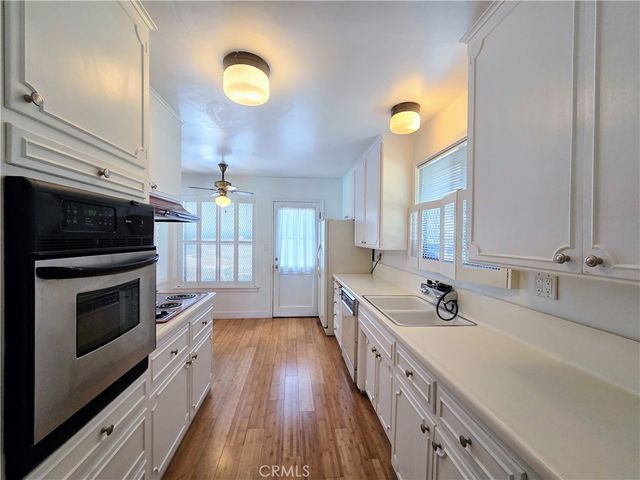 2080 Senasac Avenue, Long Beach, CA 90815