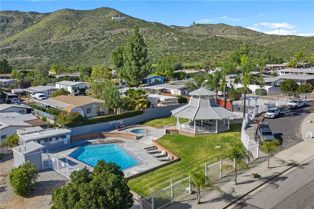 Image 31 of property listing at 33320 Barley Lane, Wildomar, CA 92595