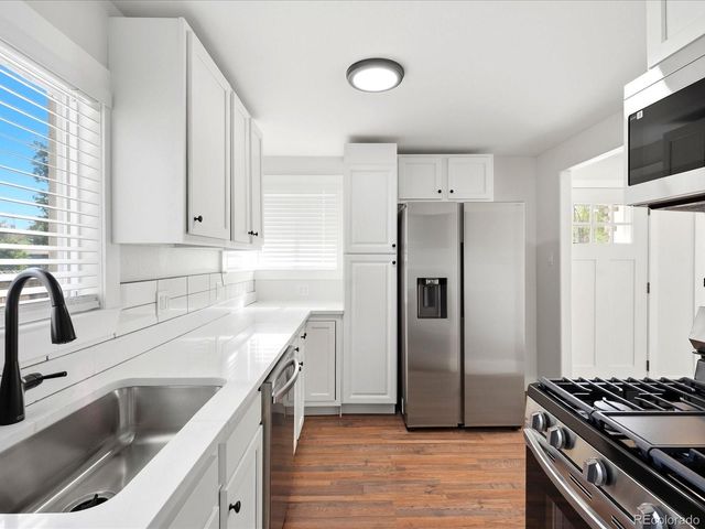 5 Stuart Street, Denver, CO 80219