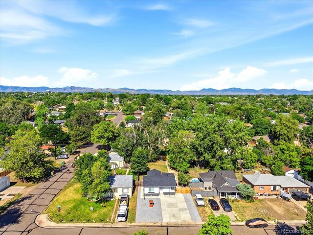 5 Stuart Street, Denver, CO 80219