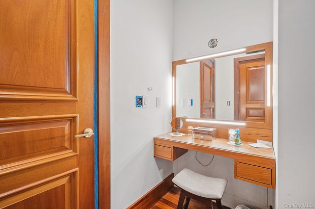 181 Walnut Street, Lynbrook, NY 11563