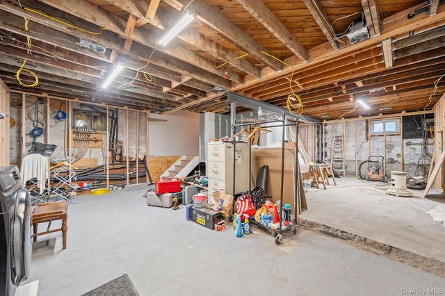 181 Walnut Street, Lynbrook, NY 11563