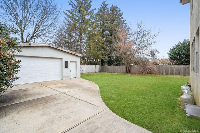 181 Walnut Street, Lynbrook, NY 11563