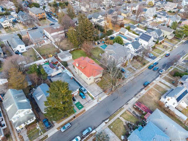 181 Walnut Street, Lynbrook, NY 11563