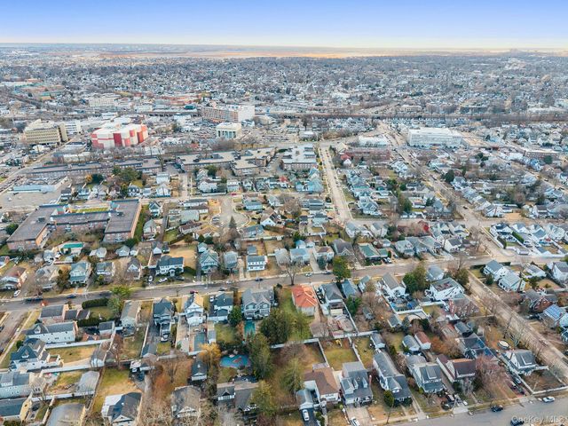 181 Walnut Street, Lynbrook, NY 11563