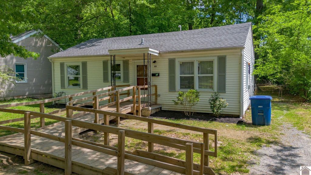 906 N 26th Street, Paducah, KY 42001