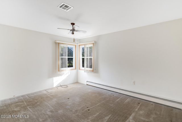 22 Madras Court, Toms River, NJ 08757