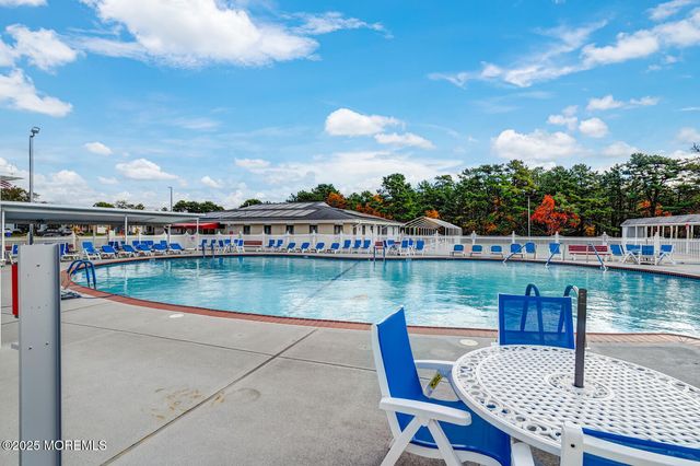 22 Madras Court, Toms River, NJ 08757