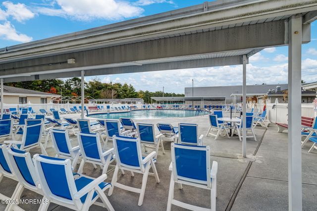 22 Madras Court, Toms River, NJ 08757