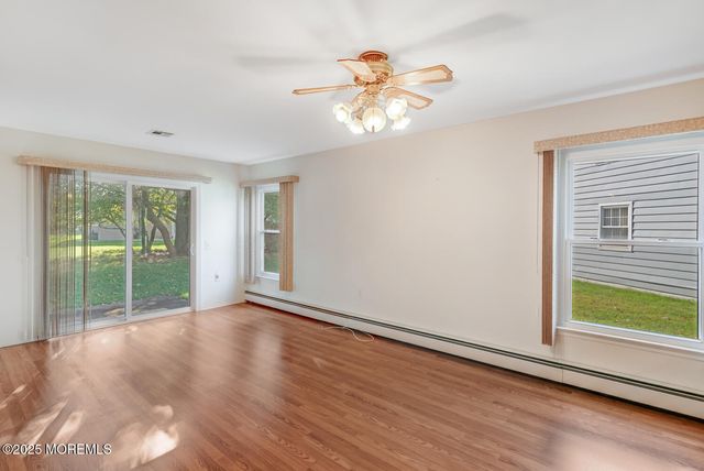 22 Madras Court, Toms River, NJ 08757